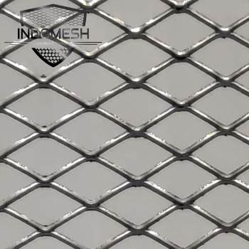  The picture shows different colors and hole shapes aluminum expanded metal facade meshes.